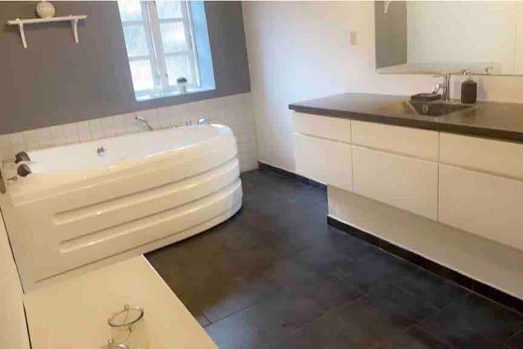 Dejligt Stort Hus Med Spa Ålbæk Εξωτερικό φωτογραφία